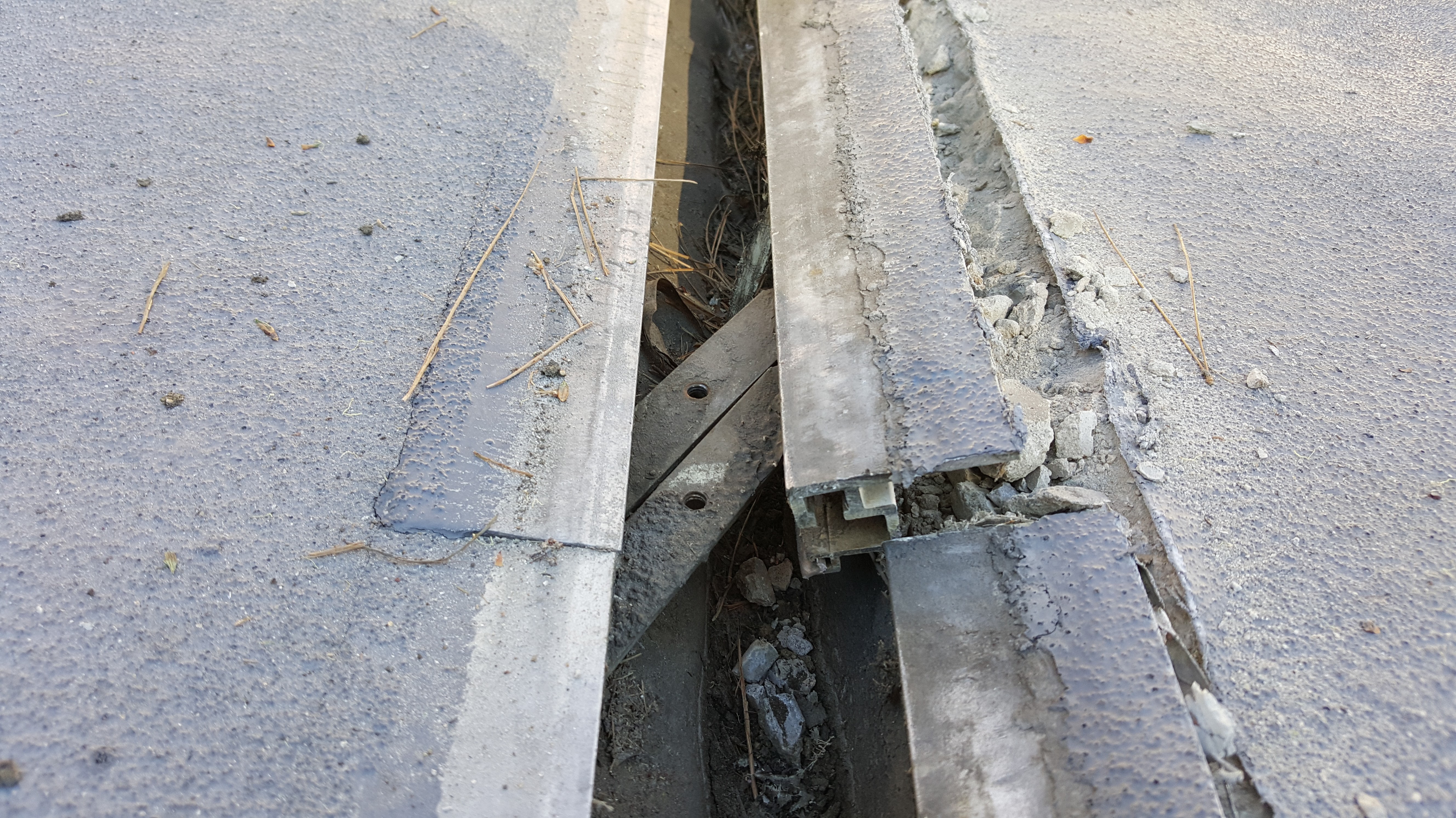 parking garage expansion joint failure